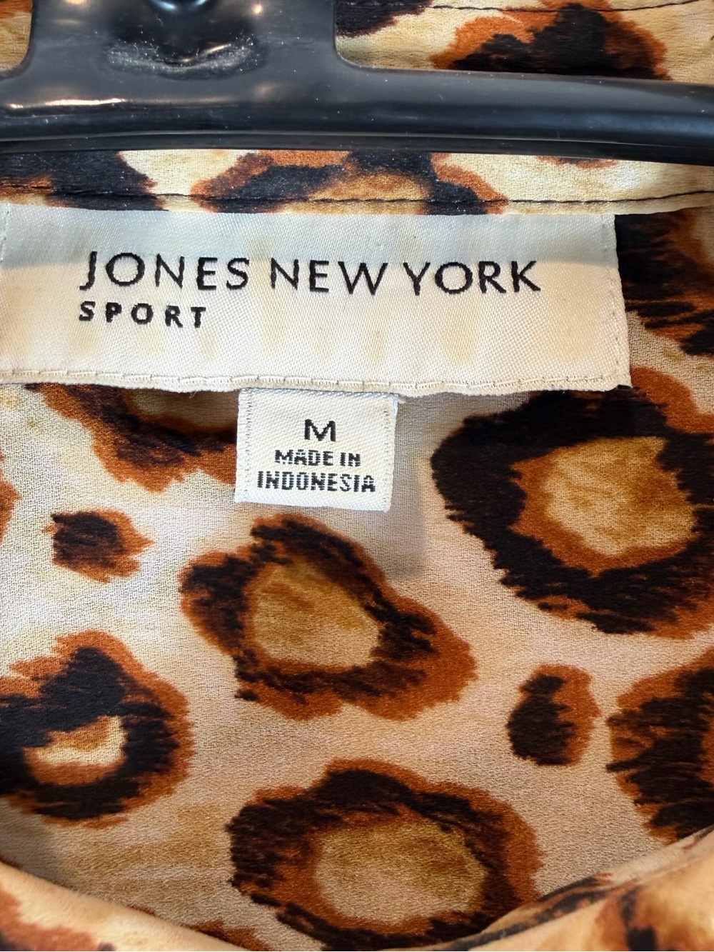 Jones New York Sport Leopard Print Blouse in Tan & Brown Size Medium - Picture 2 of 6